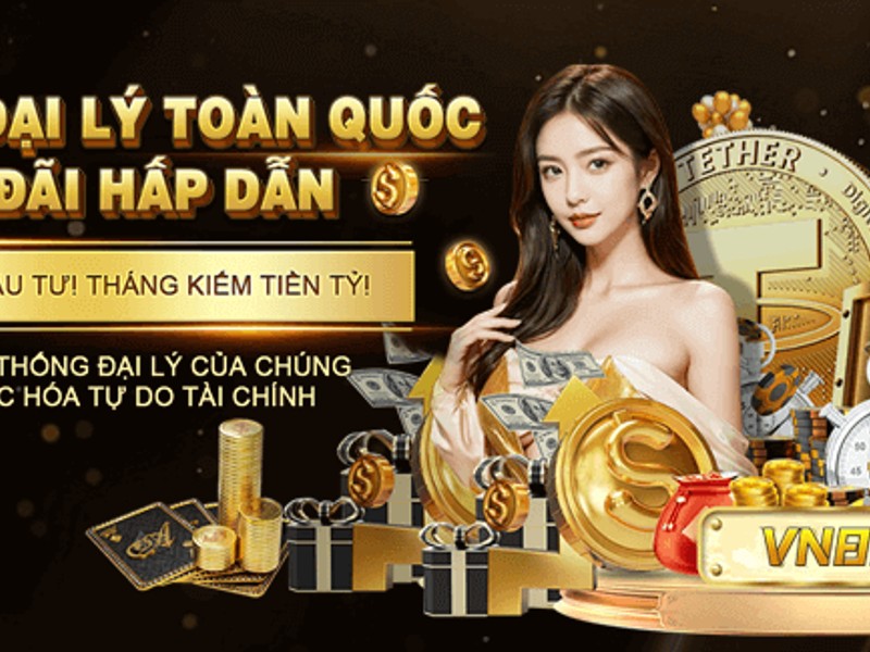 Các ưu đãi khuyến mãi hấp dẫn từ 13win với các đồng tiền vàng và biểu tượng quà tặng.